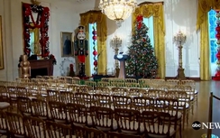 Video: Nhà Trắng trang trí Noel thế nào trong nhiệm kỳ cuối của Obama?