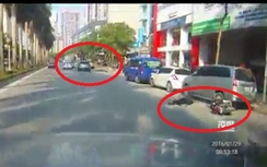 Ô tô đâm văng xe máy rồi tăng ga bỏ chạy giữa Hà Nội