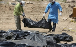 Iraq: Phát hiện hố chôn tập thể hàng trăm tù nhân của IS
