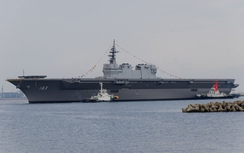 Nhật Bản sắp đưa tàu JS Izumo qua Biển Đông nắn gân Trung Quốc?