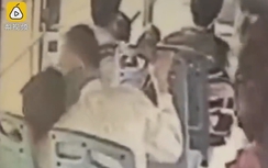 Phẫn nộ gã "dê xồm" cưỡng hôn bé gái 10 tuổi trên xe buýt