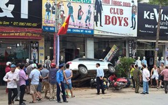 Tin mới vụ “xe điên” hạ gục 4 xe máy trên quốc lộ