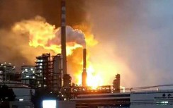 Trung Quốc: Nhà máy hóa dầu bất ngờ phát nổ, bốc cháy dữ dội