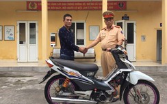 Hà Nội: CSGT trao trả xe máy bị trộm cắp cho người dân