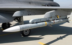 Mỹ đồng ý bán 56 tên lửa không đối không cho Nhật Bản
