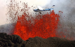 Máy bay lao xuống miệng núi lửa ở Tazania khiến 11 người thiệt mạng