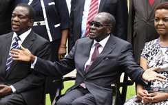 Cựu Phó Tổng thống Zimbabwe thúc giục Tổng thống Mugabe nhanh chóng từ chức