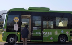 Video: Trải nghiệm xe buýt không người lái ở Nhật Bản