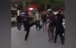 Video: Choảng nhau dữ dội sau va chạm giao thông giữa phố Hải Phòng