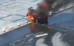 Người đàn ông đốt xe ô tô chết cùng bạn gái vì thất tình
