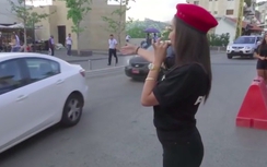 Dàn nữ CSGT mặc đồng phục nóng bỏng ra đường "đốt mắt" tài xế