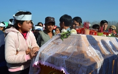 Gia Lai: Cả ngàn người đi đám ma nạn nhân vụ thảm sát