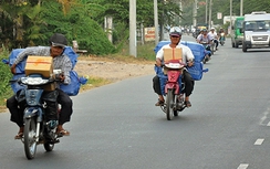 Xử lý nghiêm cán bộ tiếp tay buôn lậu