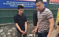 141 "tóm" thanh niên giấu ma túy đá trong bao lì xì