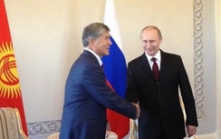 Loạt ảnh ông Putin tái xuất trong buổi tiếp Tổng thống Kyrgyzstan