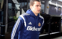 Adam Johnson được tại ngoại