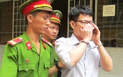 Nam nhân viên đòi bà chủ "chuộc" clip nóng với giá 5 tỷ đồng