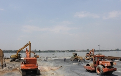 Tạm ngừng thi công dự án lấn sông Đồng Nai gây tranh cãi