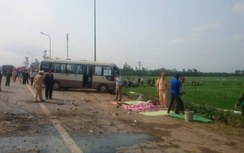 Clip: Xe khách tông nhau khiến 5 người chết ở Hà Nội