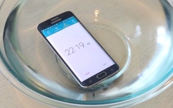 Thử thách Samsung Galaxy S6 Edge ngâm trong nước