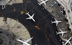 Giải mã những kí tự “bí ẩn” trên đường băng ở các sân bay