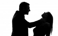 Giết bạn gái vì “dám” đòi quen bạn trai mới