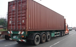 "Bắt quả tang" container chở hàng quá tải 63,4%