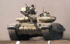 Cận cảnh xe tăng chiến đấu chủ lực T-90 Nga điều tới Syria