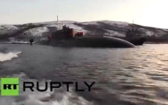 Xem tàu ngầm hạt nhân Pskov Nga chạy rẽ sóng sau nâng cấp