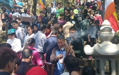 Hà Tĩnh: Du khách đến chùa Hương Tích hết bị... "chặt chém"