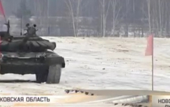Màn đấu "tay đôi" nghẹt thở giữa xe tăng T-72 và T-80