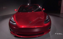 Tesla nã "phát đạn" đầu tiên vào ngành xe hơi truyền thống