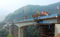 Hợp long cầu cao nhất xứ Thanh