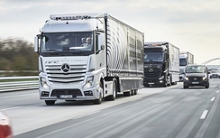 Mercedes-Benz thử nghiệm "xe tải tự lái"