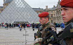 Tiết lộ mới gây sốc về vụ khủng bố Paris