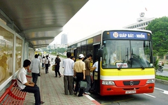 Hà Nội: Khách đi xe buýt giảm những tháng đầu năm 2016