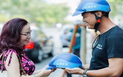 Bắt chước Grab, Uber mở dịch vụ "xe ôm"