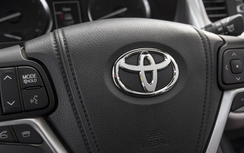Lại dính lỗi túi khí, Toyota sẽ triệu hồi thêm 1,6 triệu xe