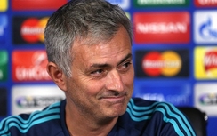 Mourinho chính thức làm "thuyền trưởng" M.U