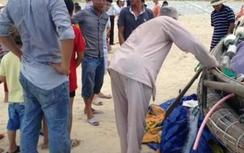 Lễ an táng "cá thần" dạt bờ biển Thừa Thiên - Huế