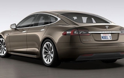 Tesla gạ khách đặt mua Model 3 chuyển sang Model S mới