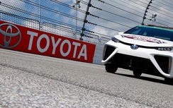 Toyota lao vào "cuộc chiến" xe tự lái