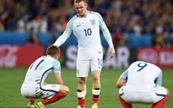 Thua tủi hổ trước Iceland, Rooney quyết tâm... không rời ĐTQG