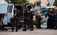 Mỹ: 8 cảnh sát bị bắn, ít nhất 3 người thiệt mạng
