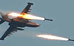 Trong 1 ngày, quân Syria dội bom 100 lần vào phiến quân