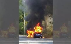Tesla Model S bất ngờ bốc cháy khi đang chạy thử