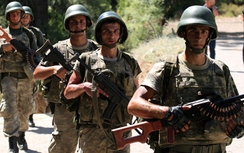 Hậu đảo chính, Thổ Nhĩ Kỳ bắt giam hơn 40.000 người