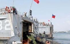 Binh lính, thiết giáp Đài Loan đổ bộ cách bờ biển Trung Quốc 2km