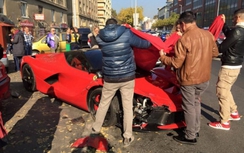 Thiếu gia “sĩ gái” đâm nát siêu xe Ferrari Laferrari triệu đô