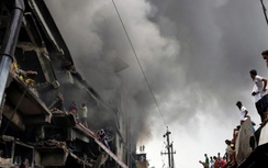 Bangladesh: Cháy dữ dội nhà máy thuốc lá, gần 50 người thương vong